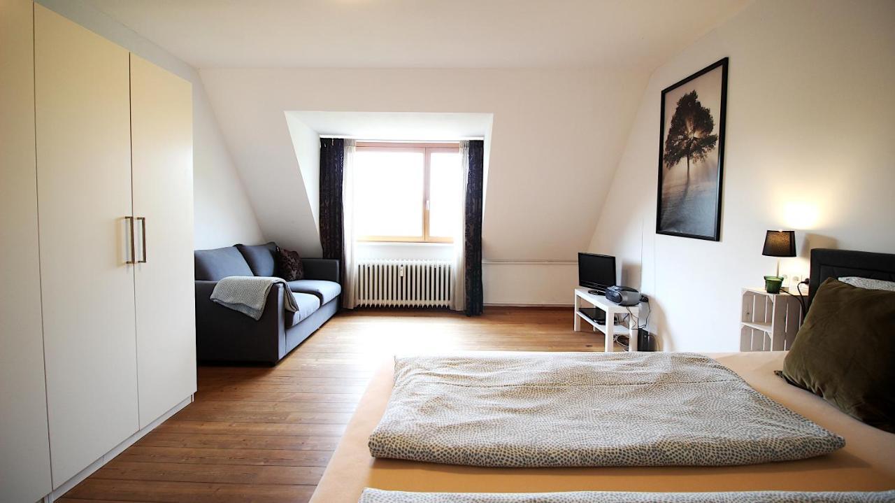 Zentrale Stadtwohnung - Direkt Am Main, Park-Ausblick Wurtzburgo Exterior foto