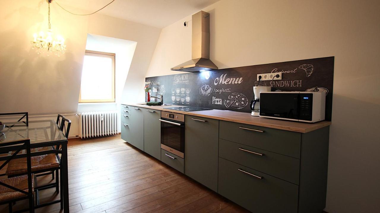 Zentrale Stadtwohnung - Direkt Am Main, Park-Ausblick Wurtzburgo Exterior foto